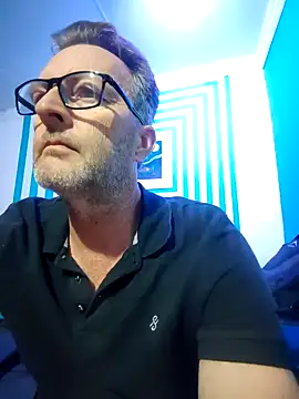 itsmeyes69 online show from 12, 3, 2025