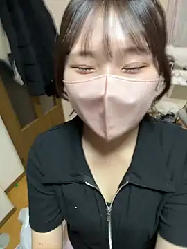 Snapshot of sakuchaaa_2525 chatting on 3, 8, 2026 sakuchaaa 2525 online show from 3, 8, 2026