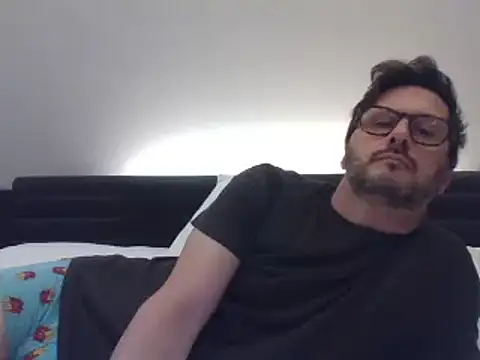 Snapshot of Cellino4 chatting on 5, 2, 2025 Cellino4 online show from 5, 2, 2025