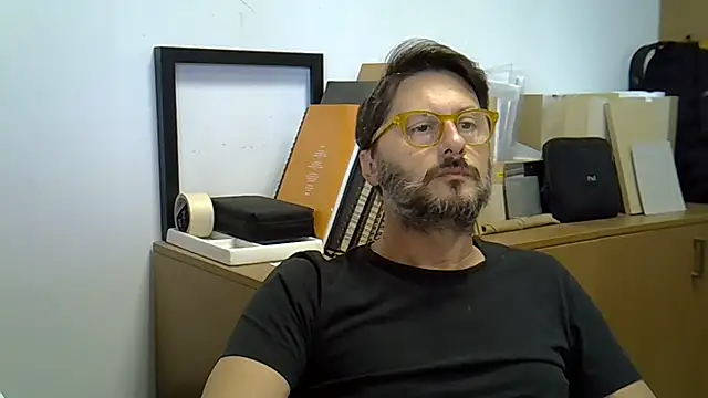 Snapshot of Cellino4 chatting on 11, 10, 2025 Cellino4 online show from 11, 10, 2025