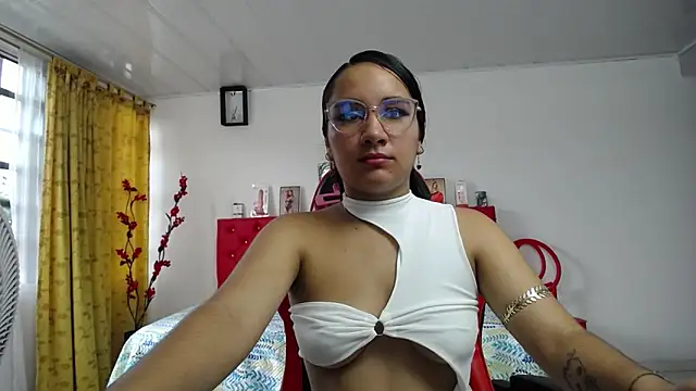 Maylin horny19 online show from 5, 4, 2026