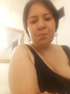 zoes milee online show from 13, 4, 2026