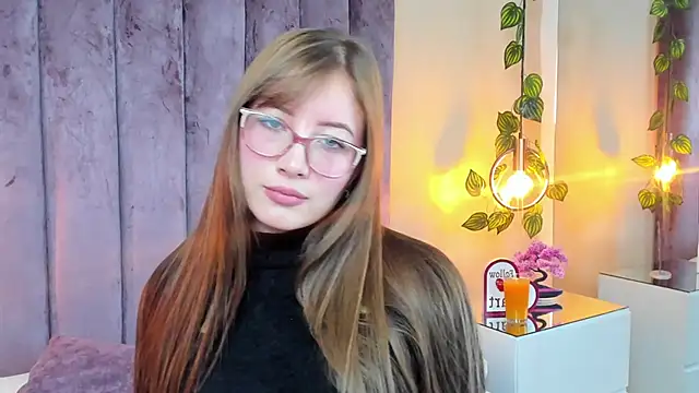 Snapshot of Dahlia_Rousse chatting on 17, 12, 2025 Dahlia Rousse online show from 17, 12, 2025