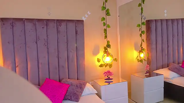 Snapshot of Dahlia_Rousse chatting on 9, 1, 2026 Dahlia Rousse online show from 9, 1, 2026