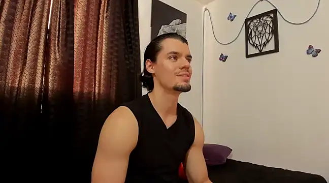 Snapshot of maxi_styles chatting on 12, 1, 2025 maxi styles online show from 12, 1, 2025