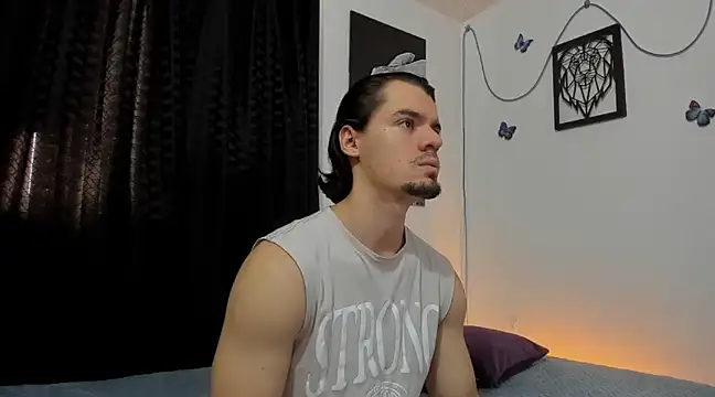 Snapshot of maxi_styles chatting on 12, 2, 2025 maxi styles online show from 12, 2, 2025