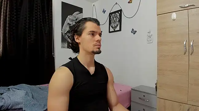 Snapshot of maxi_styles chatting on 14, 2, 2025 maxi styles online show from 14, 2, 2025