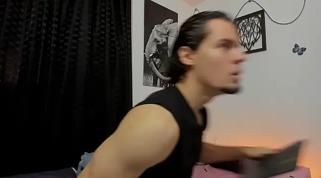 Snapshot of maxi_styles chatting on 17, 2, 2025 maxi styles online show from 17, 2, 2025