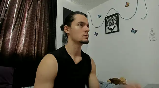 Snapshot of maxi_styles chatting on 13, 3, 2025 maxi styles online show from 13, 3, 2025