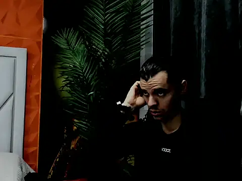 Snapshot of maxi_styles chatting on 7, 2, 2026 maxi styles online show from 7, 2, 2026