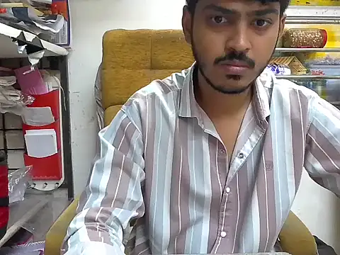 Snapshot of cute_modell chatting on 29, 9, 2025 cute modell online show from 29, 9, 2025