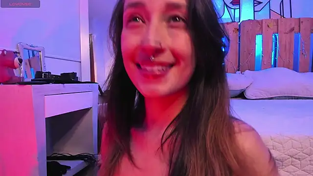 Snapshot of coral_jonesss chatting on 20, 9, 2025 coral jonesss online show from 20, 9, 2025