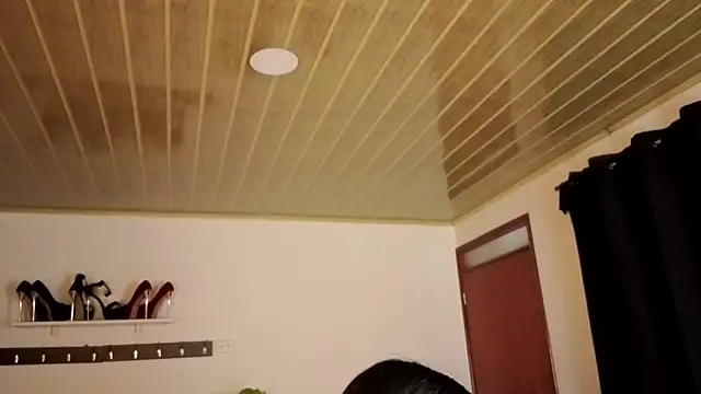 Renaxi Smith online show from 19, 10, 2025