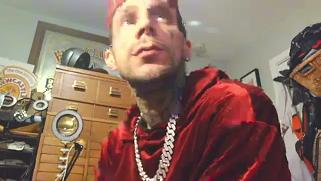 Aru916 online show from 5, 12, 2025