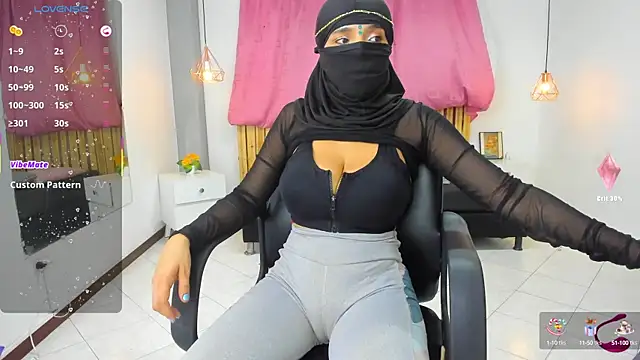 Snapshot of azahara_faraah chatting on 23, 2, 2025 azahara faraah online show from 23, 2, 2025