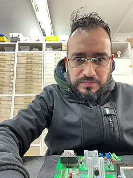 leonardohot1987 online show from 13, 1, 2025