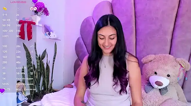 sweetfoxy 17 online show from 30, 1, 2025