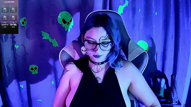 Kimlennox  online show from 1, 12, 2025