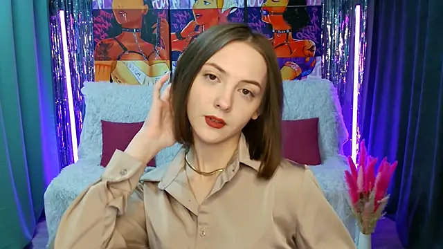 JesssWalker online show from 8, 2, 2025