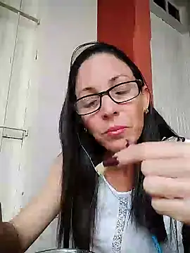 Snapshot of Zuzell_Sweet chatting on 3, 2, 2025 Zuzell Sweet online show from 3, 2, 2025