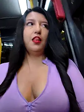 Snapshot of Melyy_Edii chatting on 24, 4, 2026 Melyy Edii online show from 24, 4, 2026