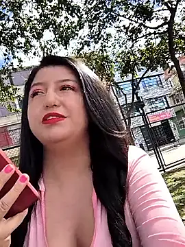 Snapshot of Melyy_Edii chatting on 27, 5, 2026 Melyy Edii online show from 27, 5, 2026