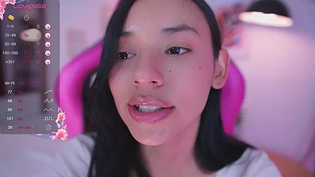 Snapshot of Hade_collinss chatting on 13, 1, 2025 Hade collinss online show from 13, 1, 2025