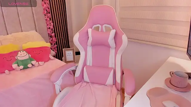 tamy xoo online show from 18, 12, 2025