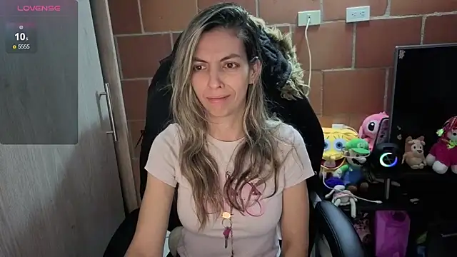 Princezzlove3 online show from 18, 10, 2025