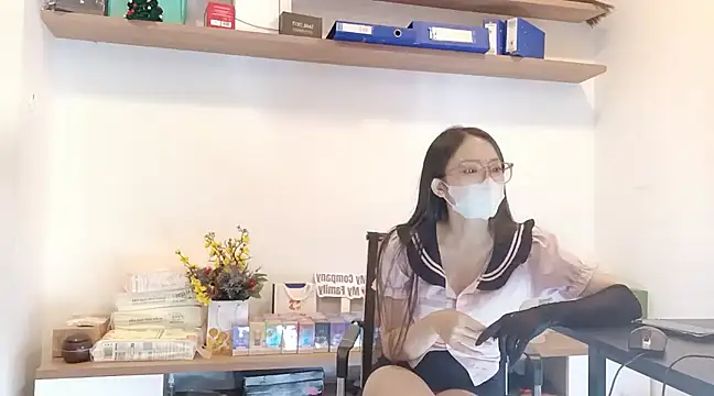 Snapshot of Lush-Office chatting on 10, 2, 2025 Lush-Office online show from 10, 2, 2025