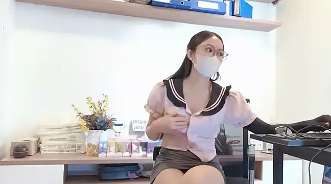 Snapshot of Lush-Office chatting on 16, 2, 2025 Lush-Office online show from 16, 2, 2025