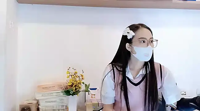 Snapshot of Lush-Office chatting on 10, 3, 2025 Lush-Office online show from 10, 3, 2025