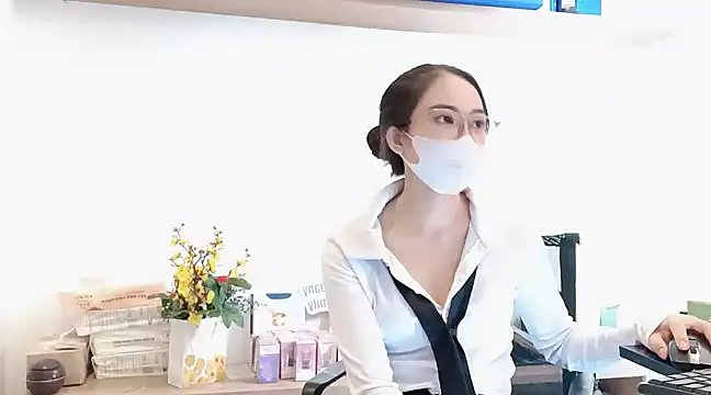 Snapshot of Lush-Office chatting on 20, 3, 2025 Lush-Office online show from 20, 3, 2025