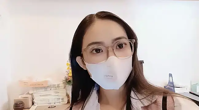 Snapshot of Lush-Office chatting on 23, 3, 2025 Lush-Office online show from 23, 3, 2025