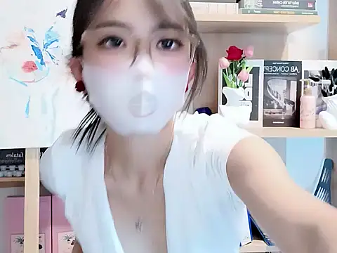 Snapshot of Lush-Office chatting on 24, 9, 2025 Lush-Office online show from 24, 9, 2025