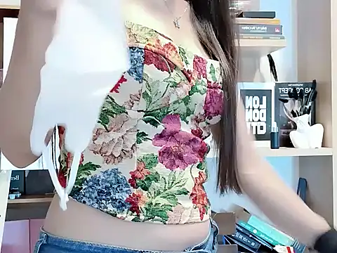 Snapshot of Lush-Office chatting on 2, 10, 2025 Lush-Office online show from 2, 10, 2025