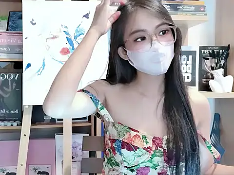 Snapshot of Lush-Office chatting on 5, 10, 2025 Lush-Office online show from 5, 10, 2025