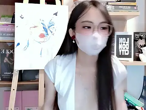 Snapshot of Lush-Office chatting on 15, 10, 2025 Lush-Office online show from 15, 10, 2025