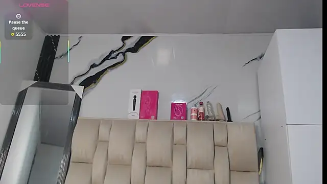 esmeralda-bk online show from 4, 12, 2025