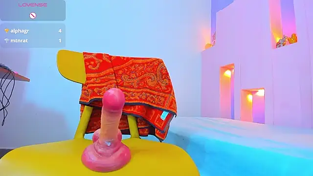 Snapshot of ScarletEmber3 chatting on 18, 2, 2025 ScarletEmber3 online show from 18, 2, 2025