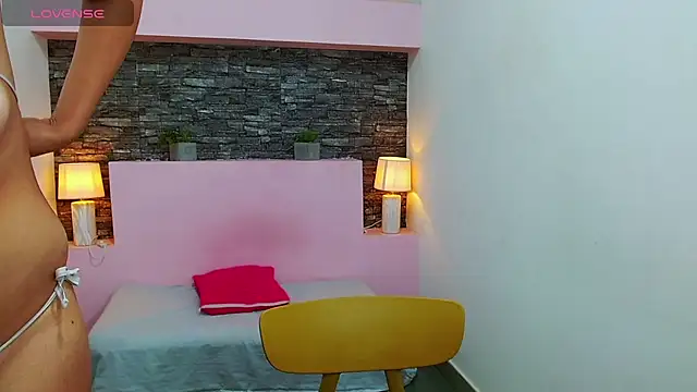 Snapshot of ScarletEmber3 chatting on 26, 2, 2025 ScarletEmber3 online show from 26, 2, 2025