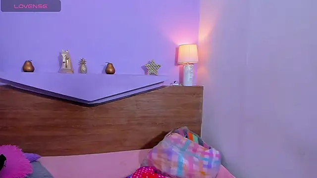 Snapshot of ScarletEmber3 chatting on 23, 9, 2025 ScarletEmber3 online show from 23, 9, 2025