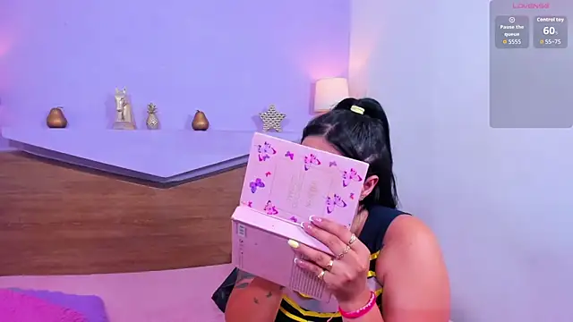 Snapshot of ScarletEmber3 chatting on 27, 9, 2025 ScarletEmber3 online show from 27, 9, 2025