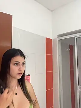 Aitana Hilton  online show from 15, 11, 2025