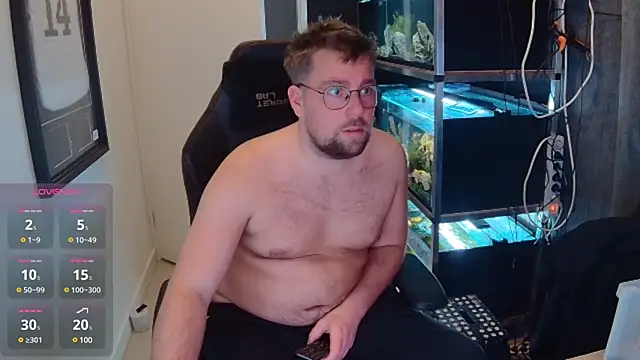 Snapshot of justinitt chatting on 21, 1, 2025 justinitt online show from 21, 1, 2025