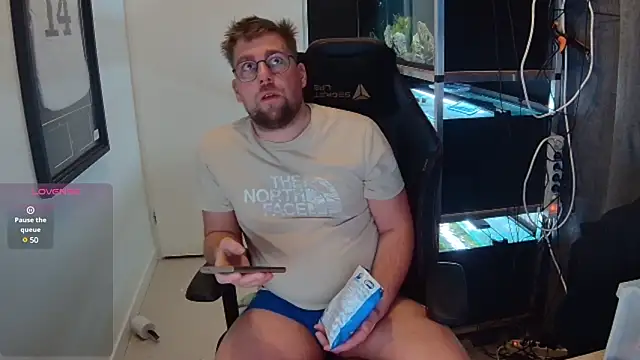 Snapshot of justinitt chatting on 21, 1, 2025 justinitt online show from 21, 1, 2025