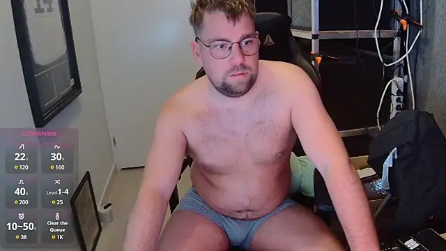 Snapshot of justinitt chatting on 7, 2, 2025 justinitt online show from 7, 2, 2025