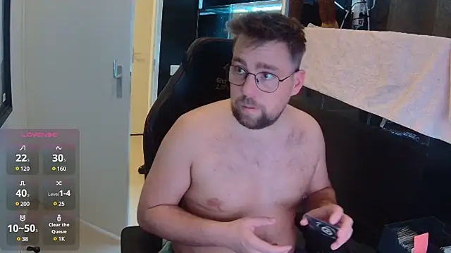 Snapshot of justinitt chatting on 13, 2, 2025 justinitt online show from 13, 2, 2025