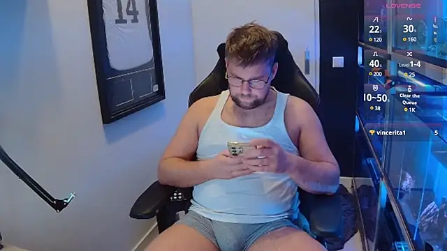 Snapshot of justinitt chatting on 20, 2, 2025 justinitt online show from 20, 2, 2025