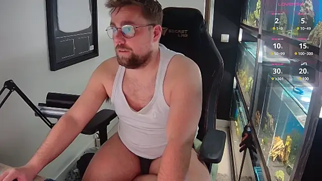 Snapshot of justinitt chatting on 24, 2, 2025 justinitt online show from 24, 2, 2025